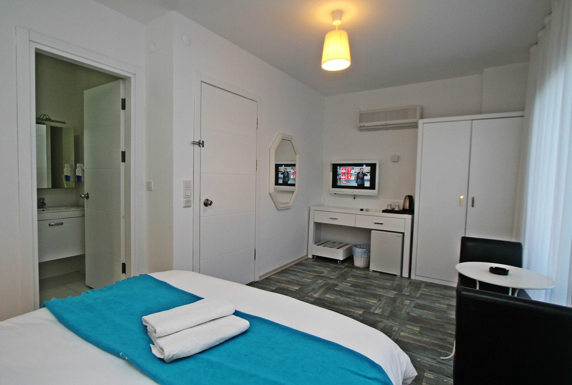 Larimar Boutique Hotel Çeşme Exteriör bild