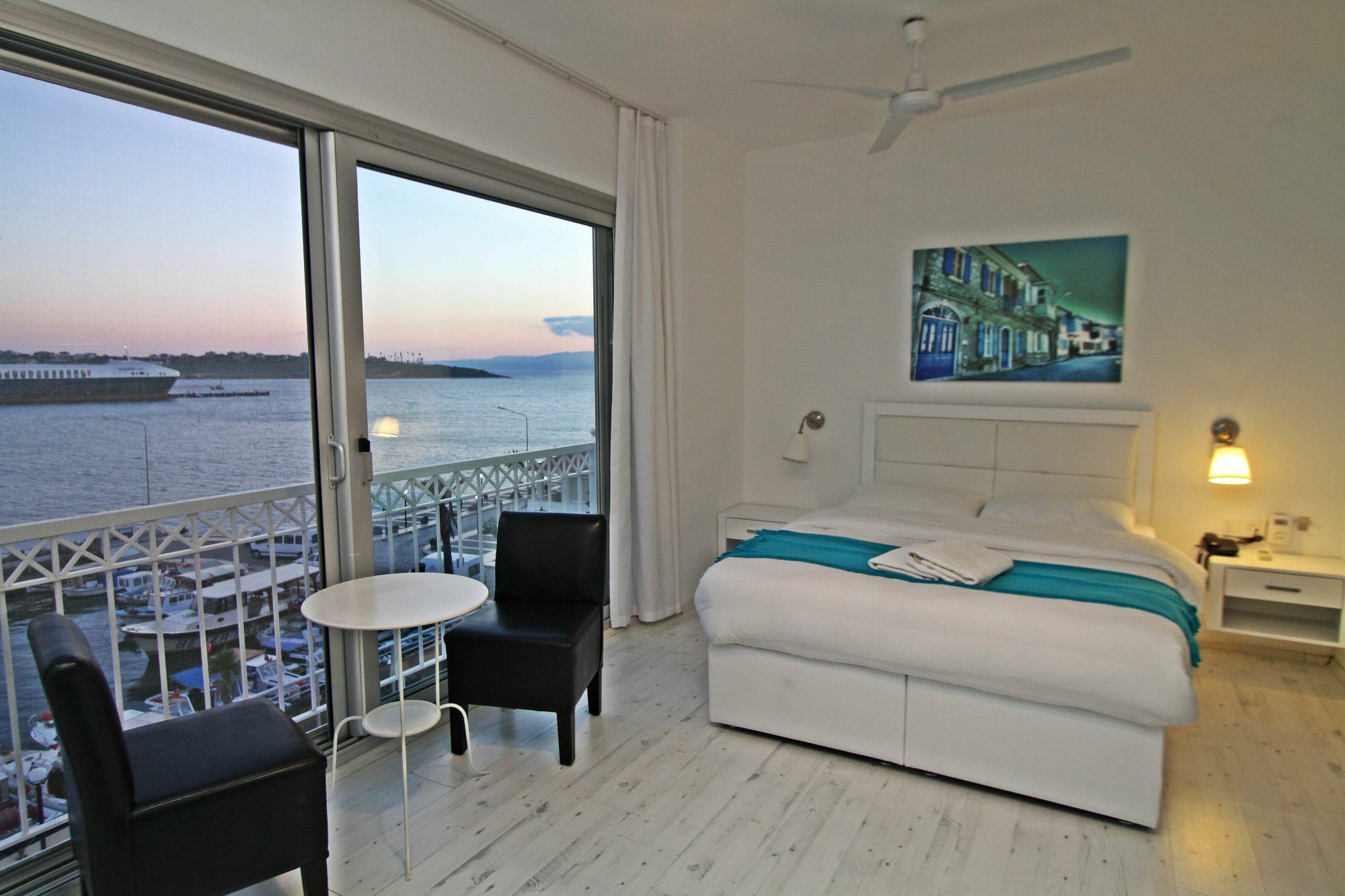 Larimar Boutique Hotel Çeşme Exteriör bild